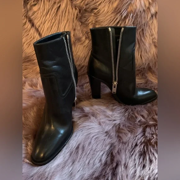 Saint Laurent Black Leather Ankle Boots Size 7 - Picture 2 of 4